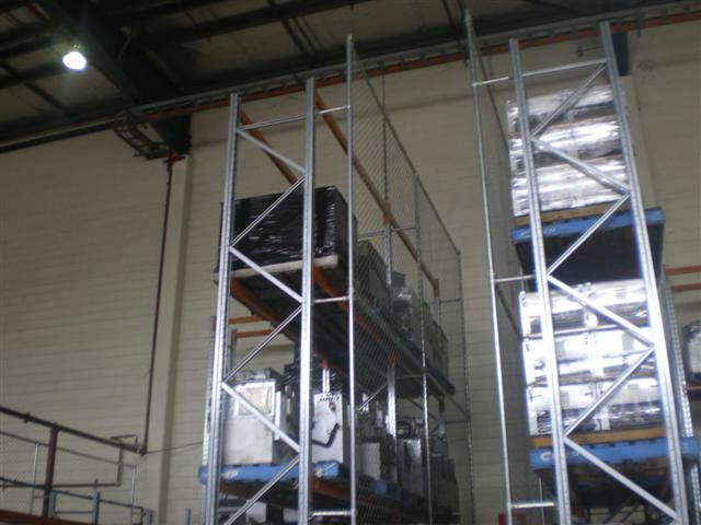 Chainwire pallet racking safety enclosure